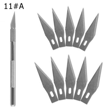 Craft knife with spare blades
